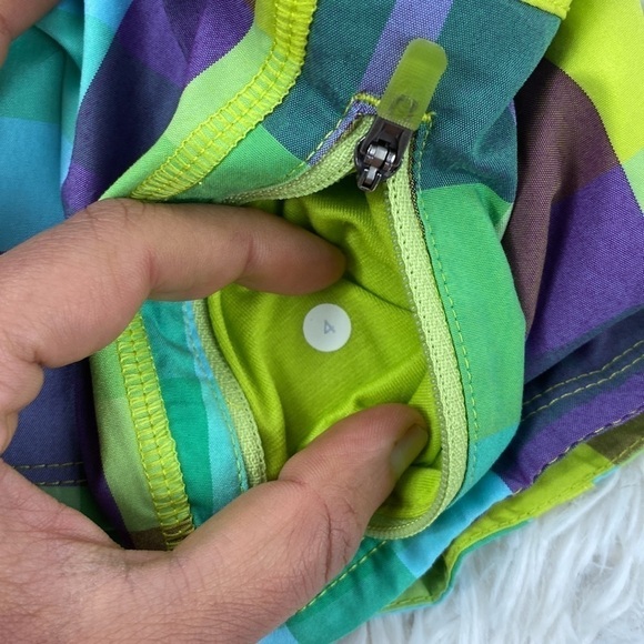 Lululemon Tracker Shorts Foxy Plaid - Lime/Potion Purple - Picture 3 of 6